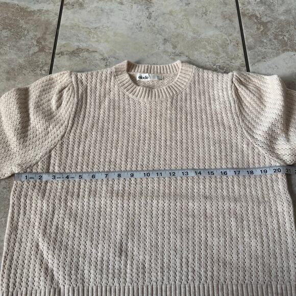 Elodie Women’s Crew Neck Knit Pullover Cream Crop Sweater NWT Cozy size Small - Picture 3 of 8